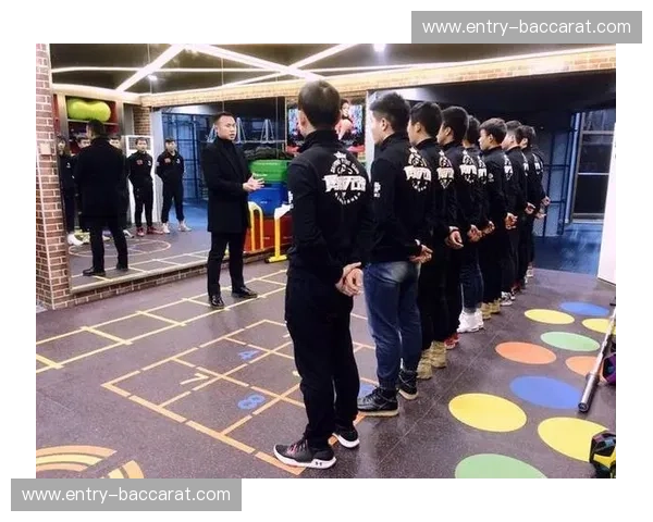 巅峰对决，谁主沉浮？“潇杀狂”与周志鹏的传奇碰撞